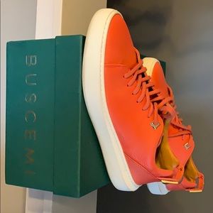 Coral sneaker